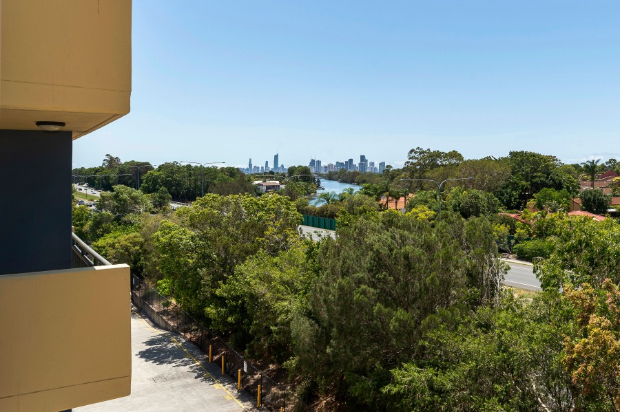 Real Estate in Robina