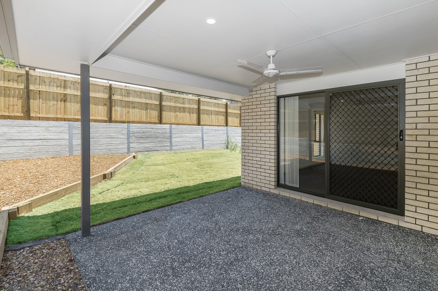 Real Estate in Holmview
