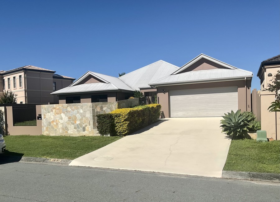 Property Leased in Benowa