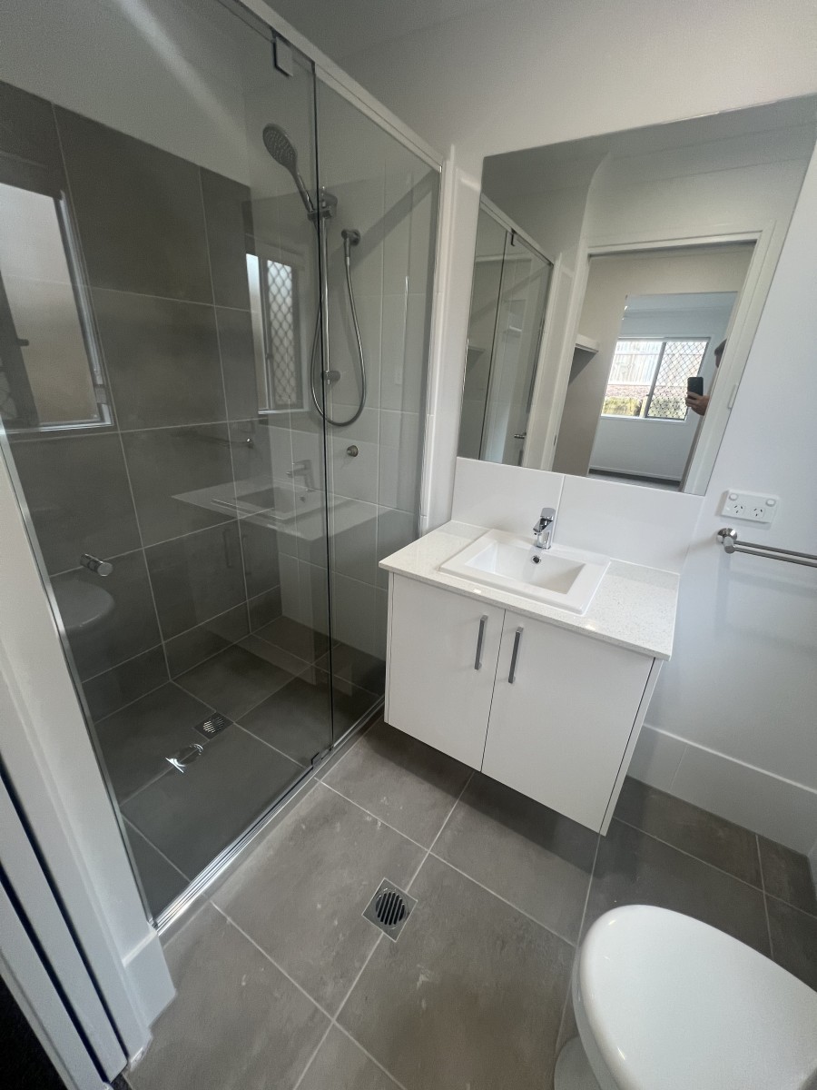 Real Estate in Holmview