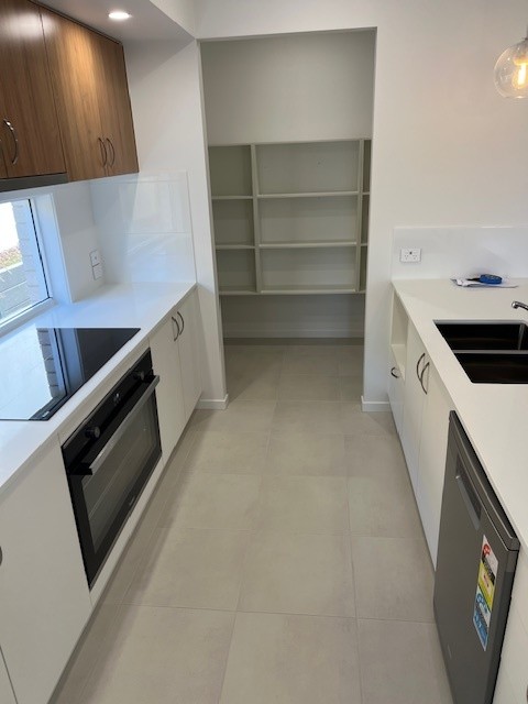 White Rock real estate For Rent