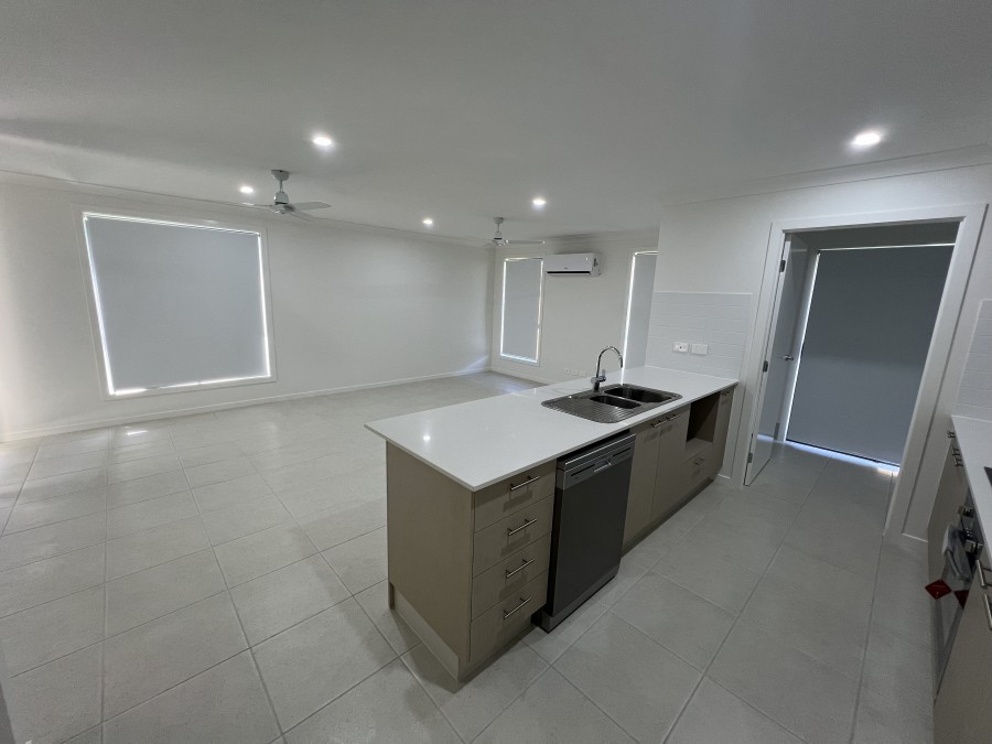 North Ipswich real estate For Rent
