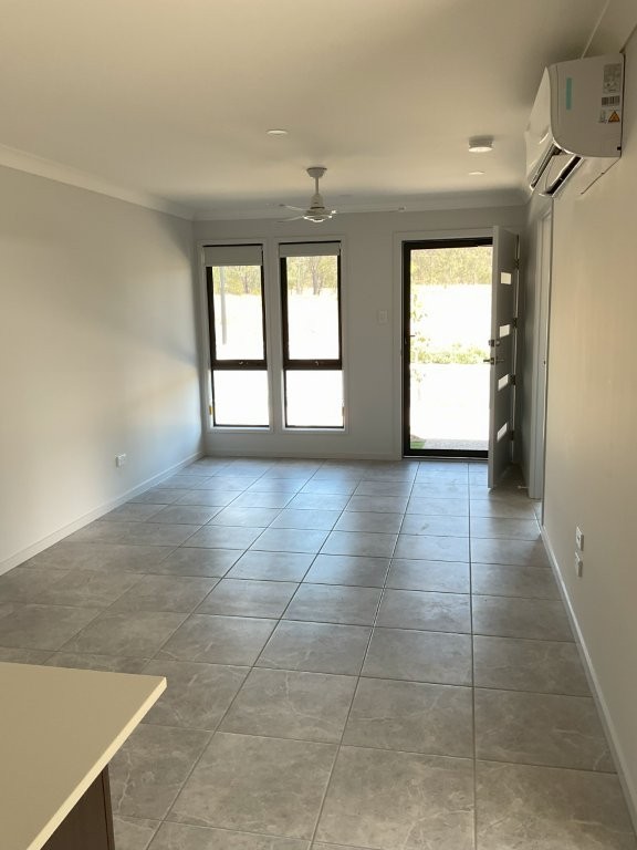 Deebing Heights real estate For Rent