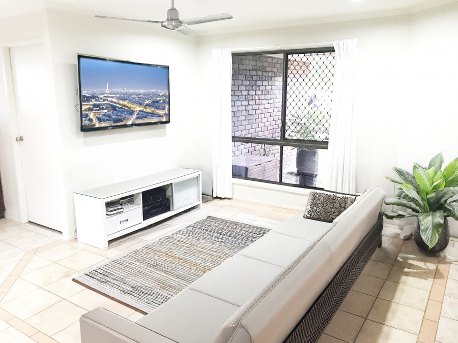 Glenella real estate For Rent