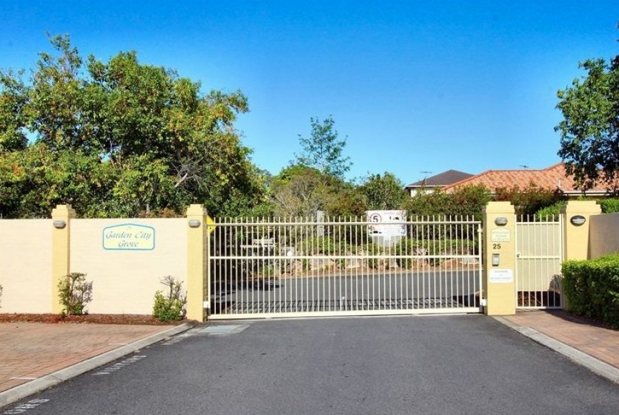 Real Estate in Eight Mile Plains