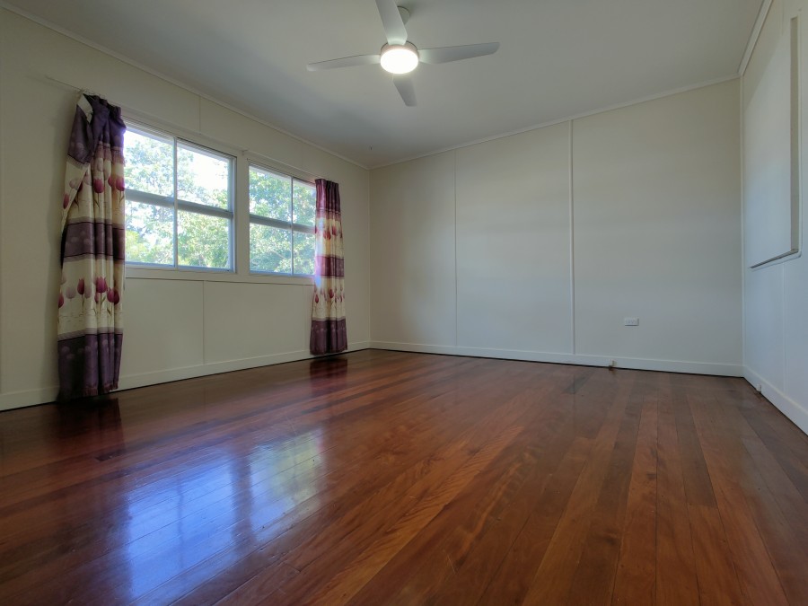 Real Estate in Coopers Plains
