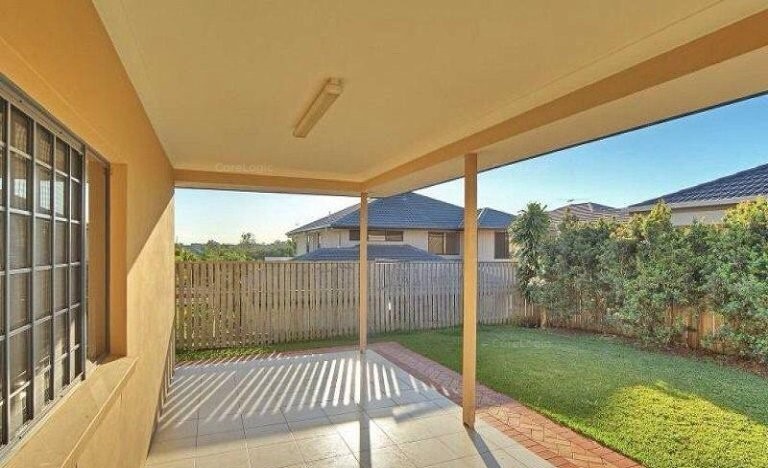 Real Estate in Eight Mile Plains