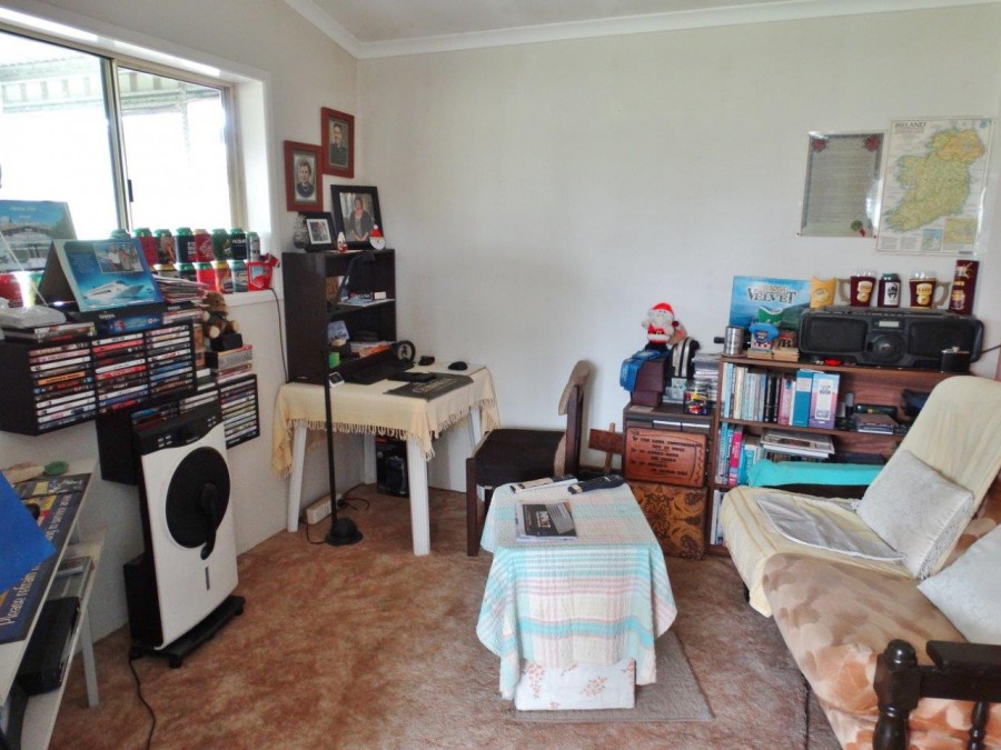 Real Estate in Lowmead