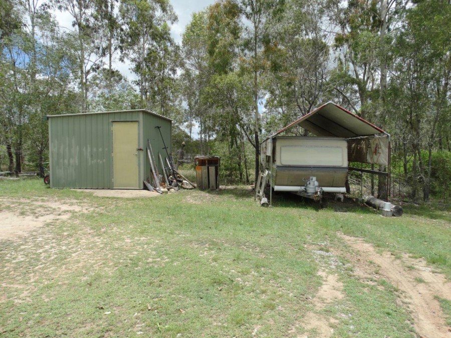 Real Estate in Lowmead