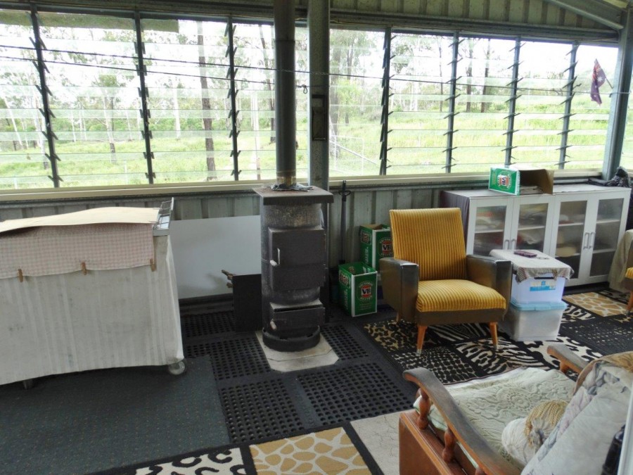 Real Estate in Lowmead