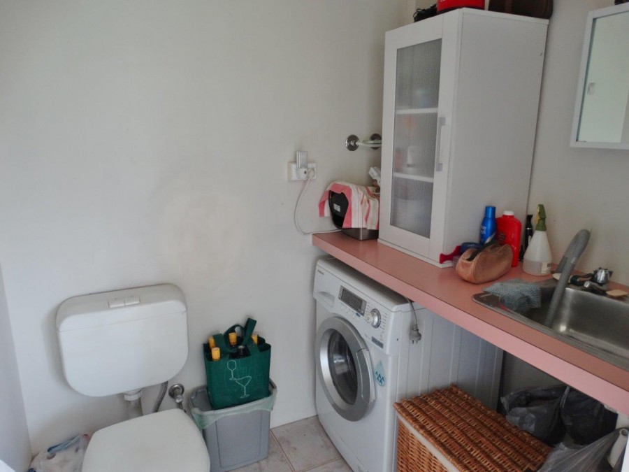 Real Estate in Lowmead