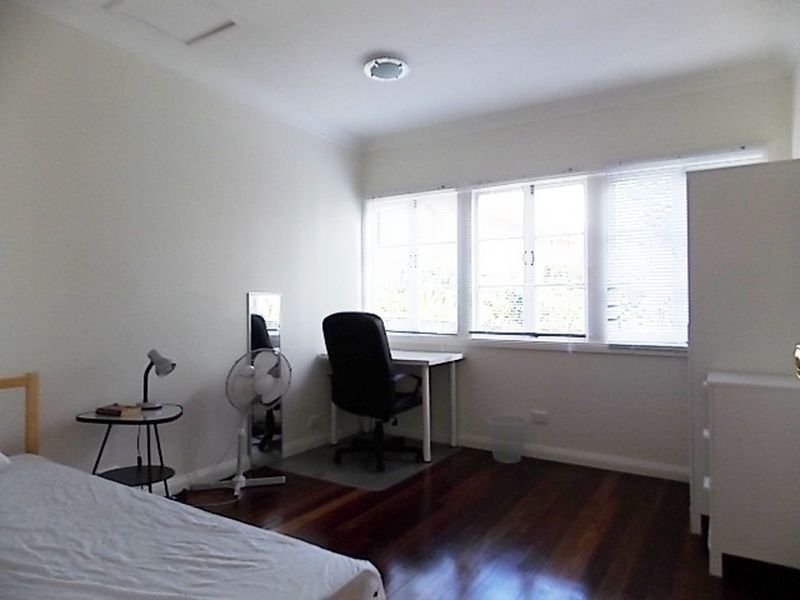 Real Estate in Highgate Hill