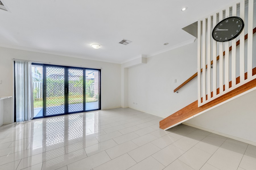 Real Estate in Eight Mile Plains