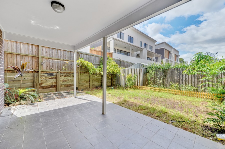 Real Estate in Eight Mile Plains