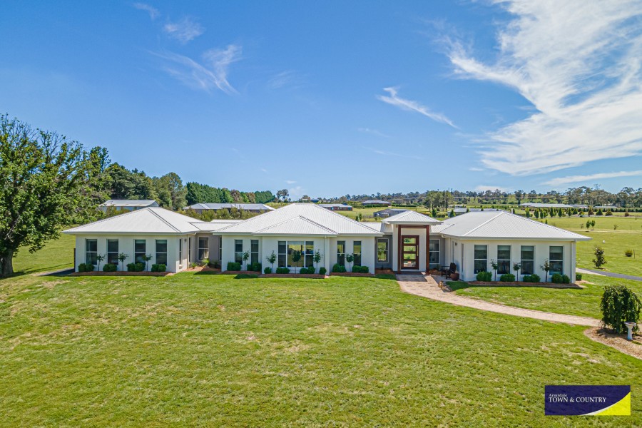 2 4 Post Way Armidale Armidale Town Country Real Estate