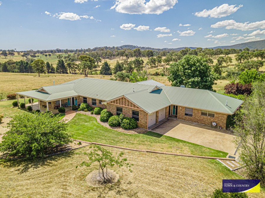 32 Tallawong Lane Armidale Armidale Town Country Real Estate