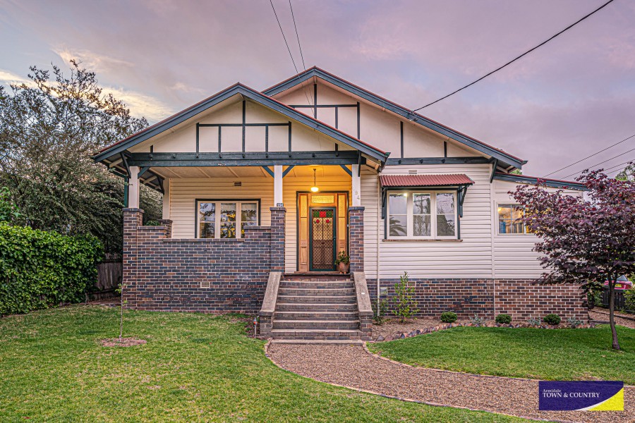 194 Marsh Street Armidale Armidale Town Country Real Estate