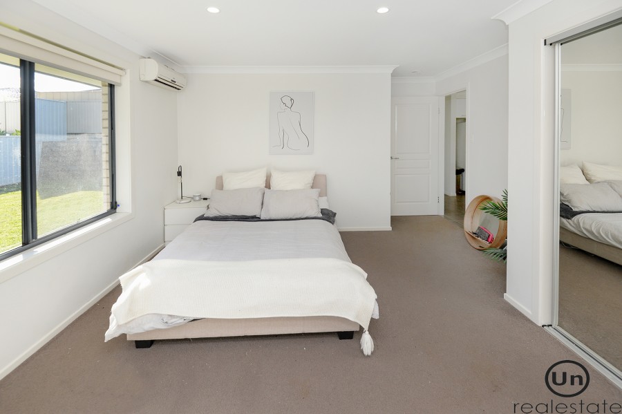 5 Highlander Drive, North Boambee Valley - Bedroom