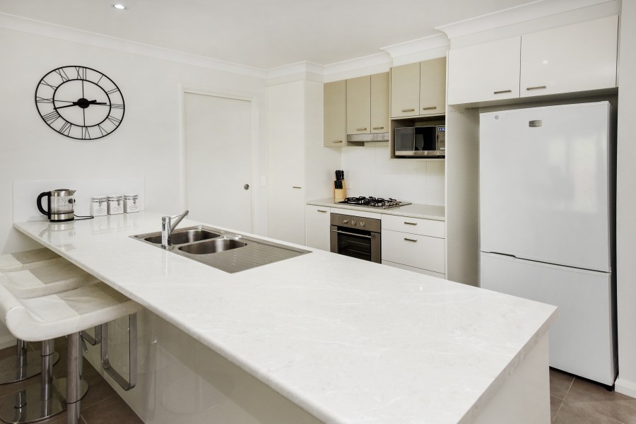 10 Illawarra Close, North Boambee Valley - Kitchen