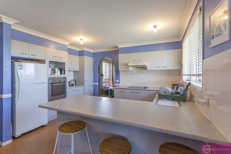 25 De Castella Drive, Boambee East - Kitchen