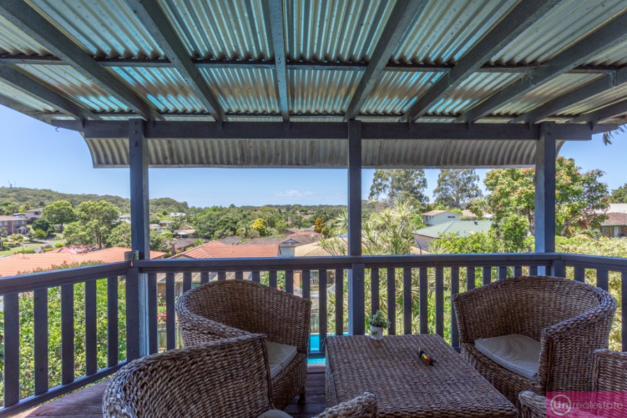 25 De Castella Drive, Boambee East - Entertaining 