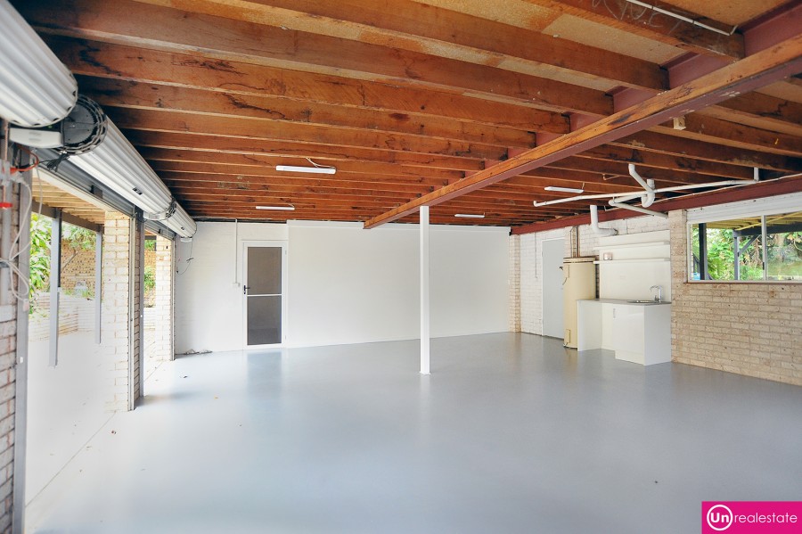 37 Sandpiper Crescent, Boambee East - Rumpus/famil