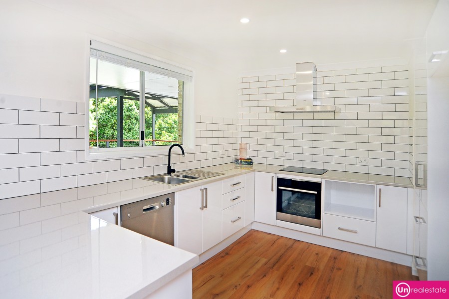 37 Sandpiper Crescent, Boambee East - Kitchen