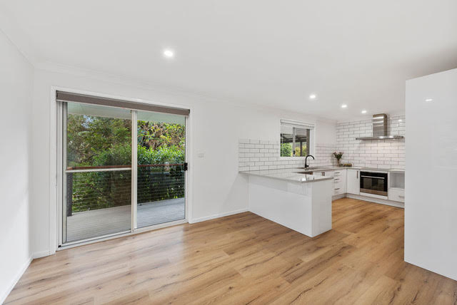 37 Sandpiper Crescent, Boambee East - Kitchen/Dini