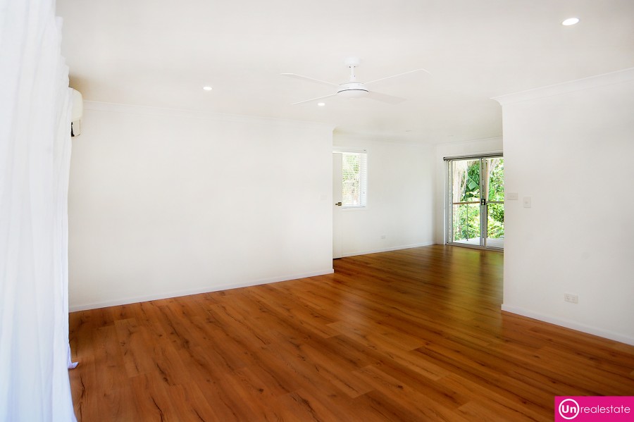 37 Sandpiper Crescent, Boambee East - Dining/loung