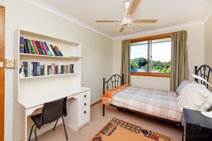 18 Eungella Street, Toormina - Bedroom