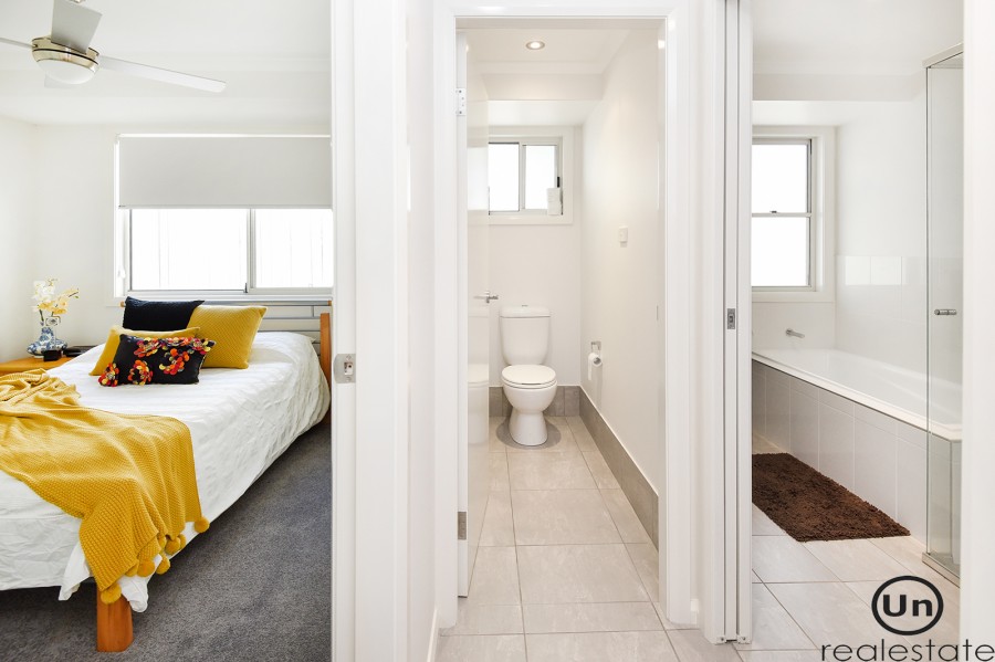 1 Daniel Court, Bonville - Ensuite