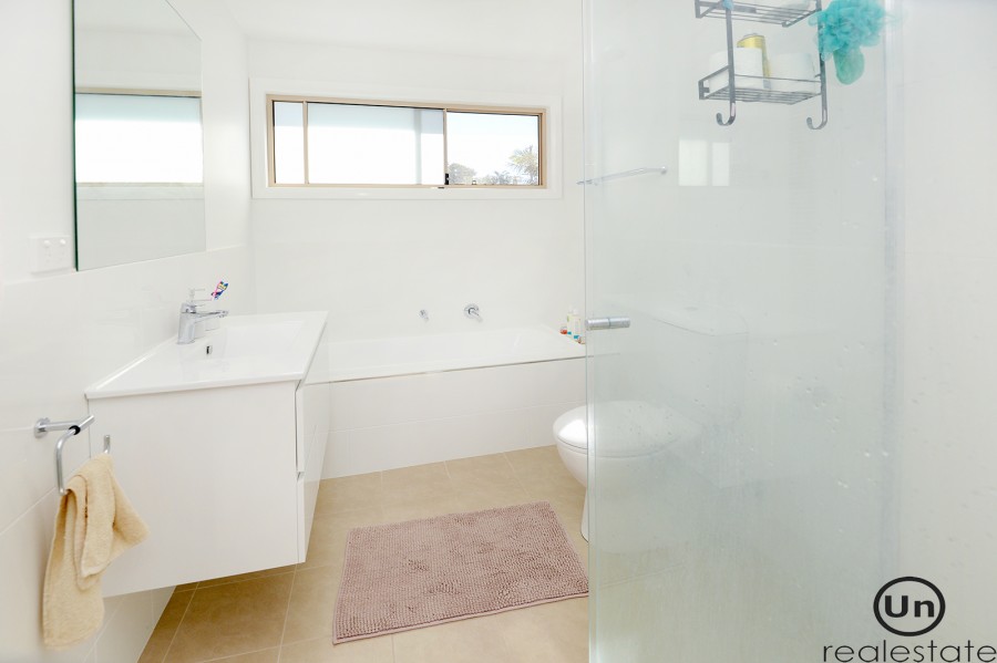 2A Werambie Street, Toormina - Bathroom