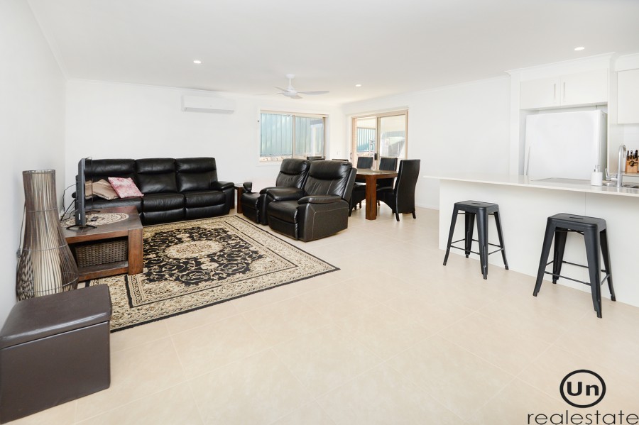 2A Werambie Street, Toormina  - Lounge