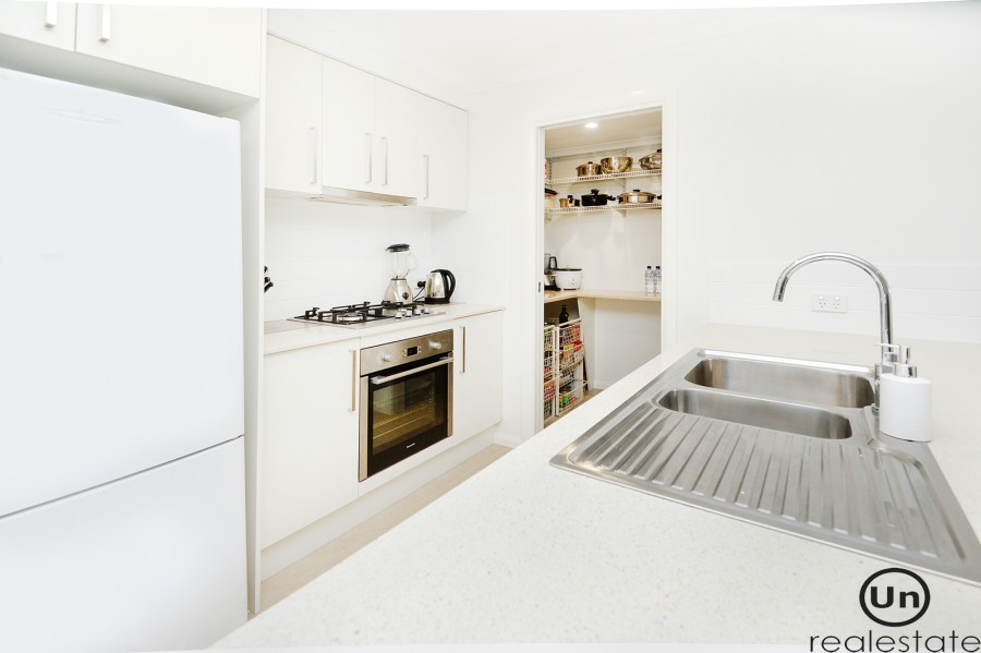 2A Werambie Street, Toormina - Kitchen