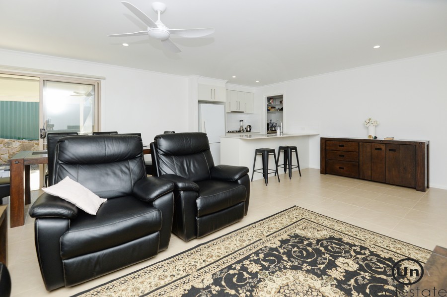 2A Werambie Street, Toormina - Lounge