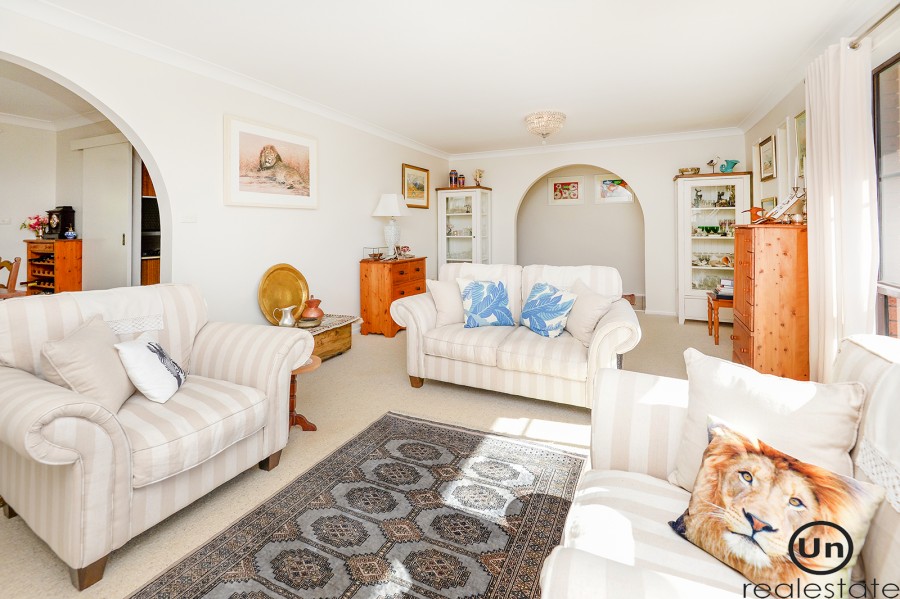 32 Mirroola Crescent, Toormina - Lounge 