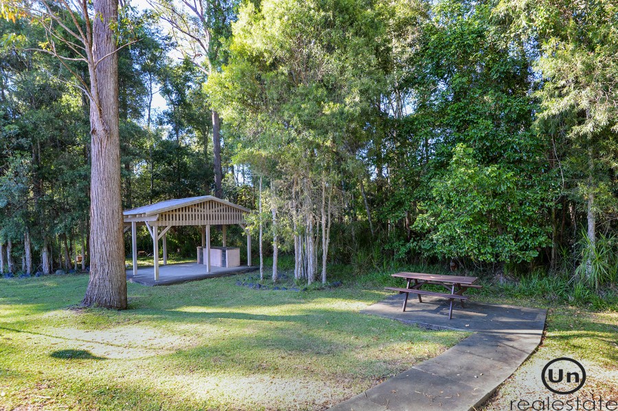 7 Jackwood Grove, Boambee East - Communal BBQ area