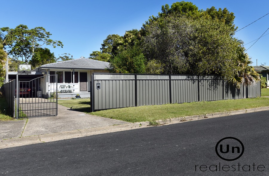 23 Kurrajong Street, Coffs Harbour - Front street 