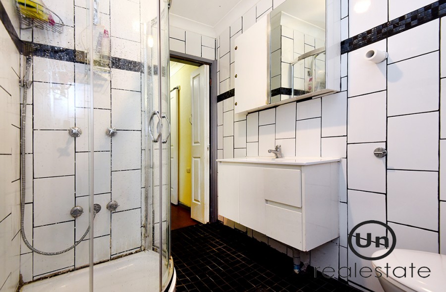 23 Kurrajong Street, Coffs Harbour - Bathroom