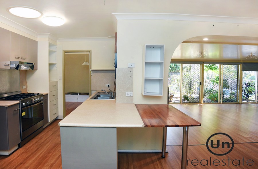 12 McGregor Close, Toormina - Kitchen