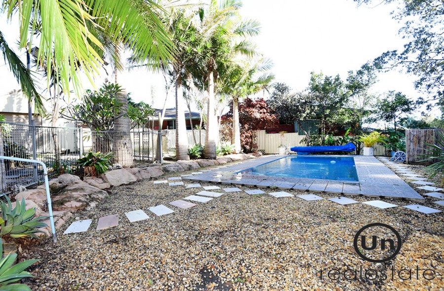 12 McGregor Close, Toormina - Pool