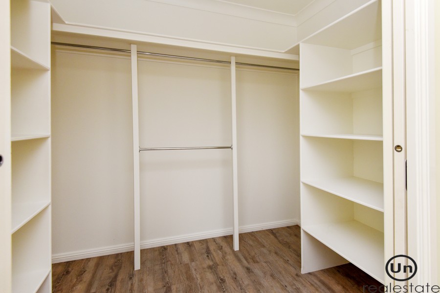 5 Rutland Street, Bonville - Walk in robe