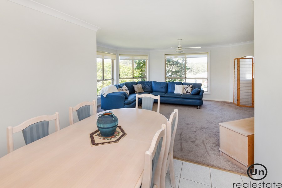 5 Rutland Street, Bonville - Lounge/Dining
