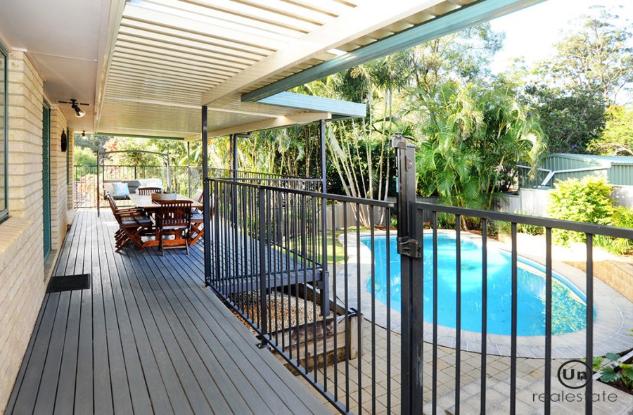 6 Kearn Close, Boambee East - Undercover area with