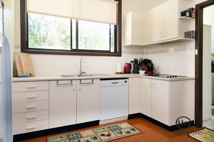 20 Gillibri Crescent, Sawtell - Kitchen