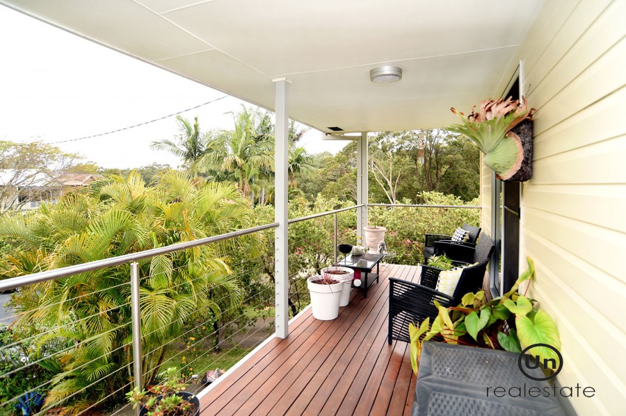 16 Crescent Street, Boambee East - verandah