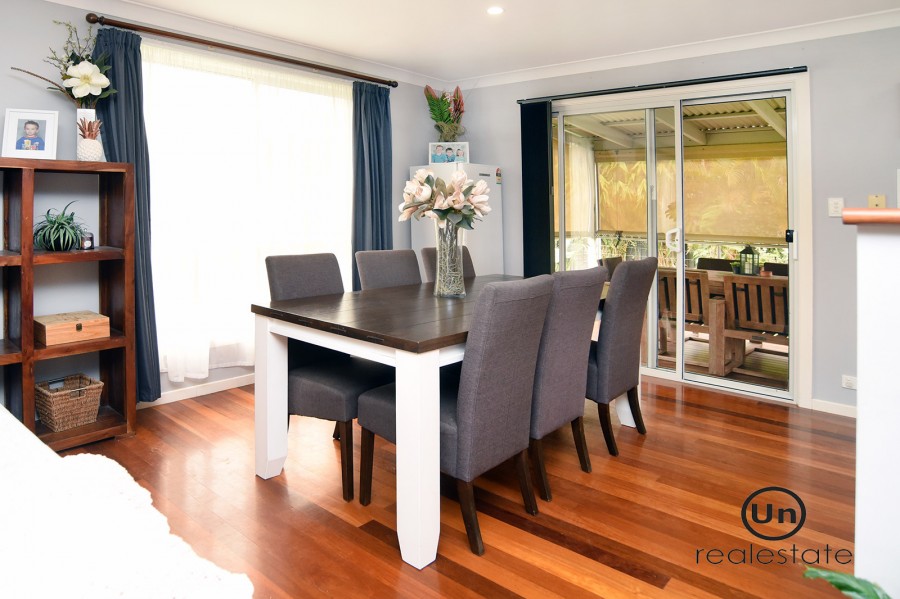16 Crescent Street, Boambee East - Dining