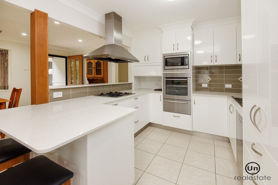 209 Sawtell Road, Toormina - Kitchen