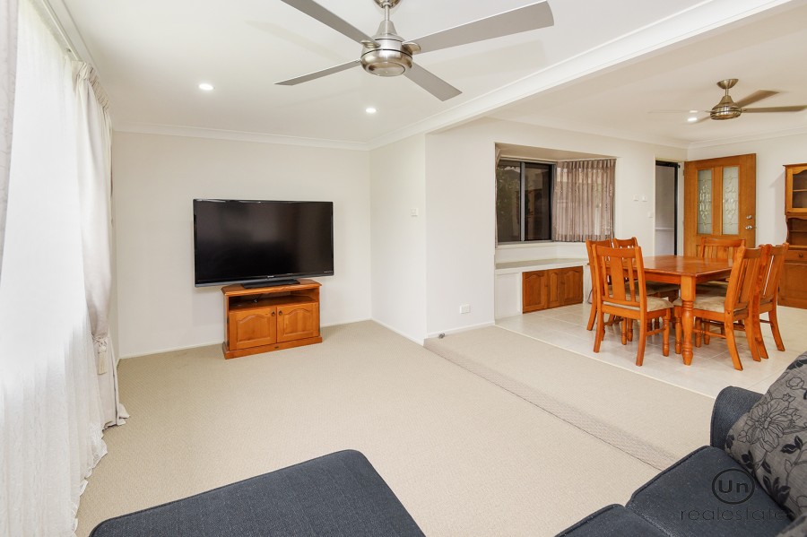 209 Sawtell Road, Toormina - Living / dining