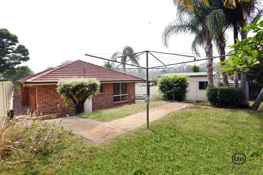 3 Cocos Palm Close, Boambee East - Fully fenced re